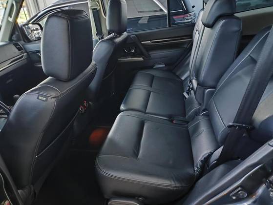 MITSUBISHI PAJERO FULL 3.2 HPE 4X4 16V TURBO INTERCOOLER DIESEL 4P AUTOMÁTICO MITSUBISHI PAJERO FULL 3.2 HPE 4X4 16V TURBO INTERCOOLER DIESEL 4P AUTOMÁTICO